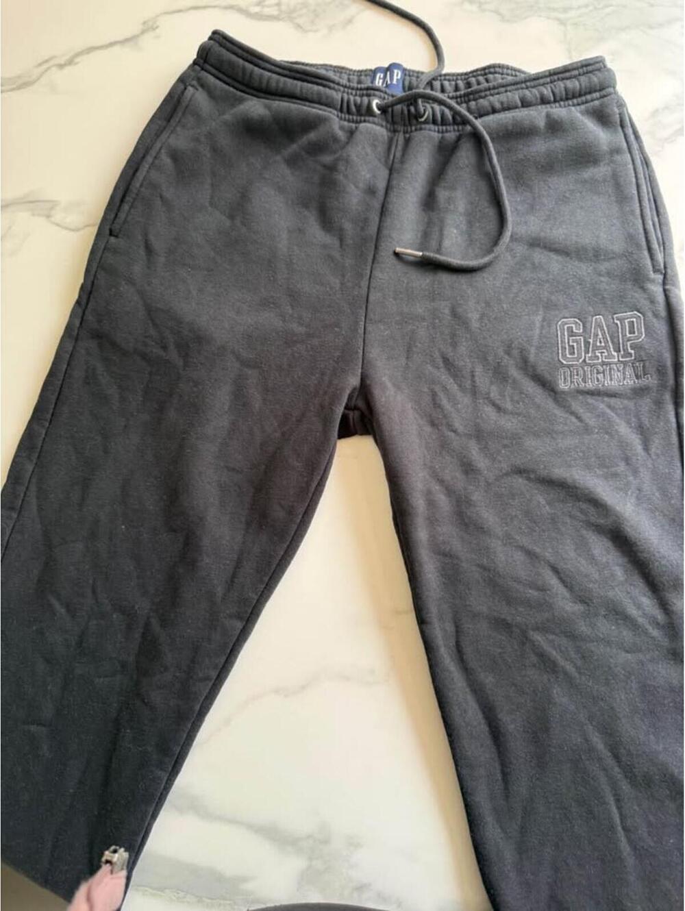 Gap men’s track pants black size small